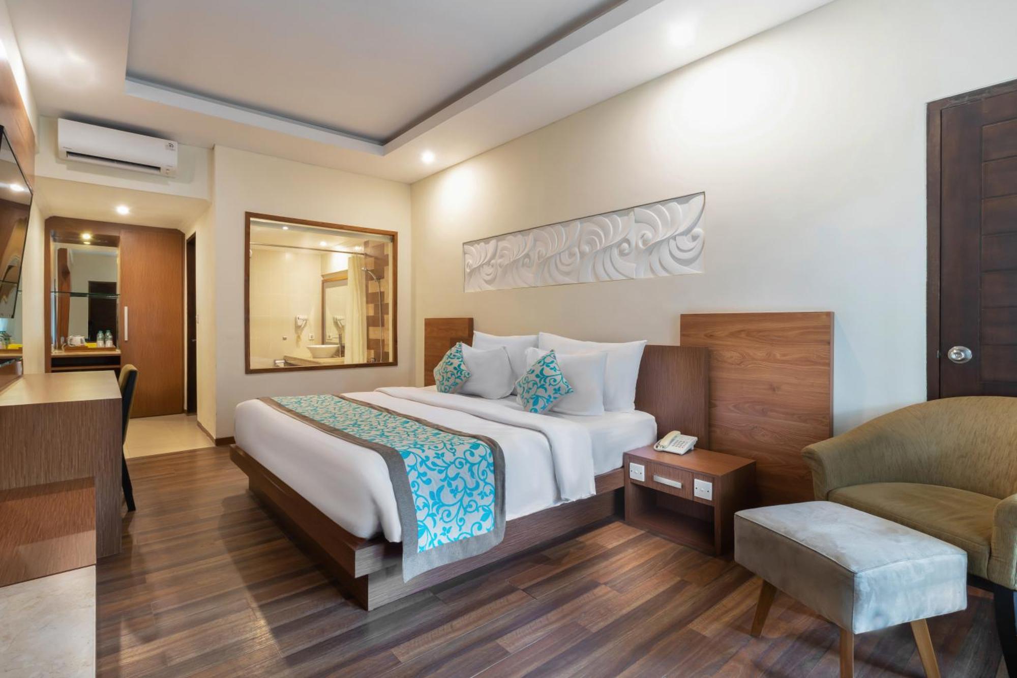 Adhi Jaya Hotel Кута Екстериор снимка