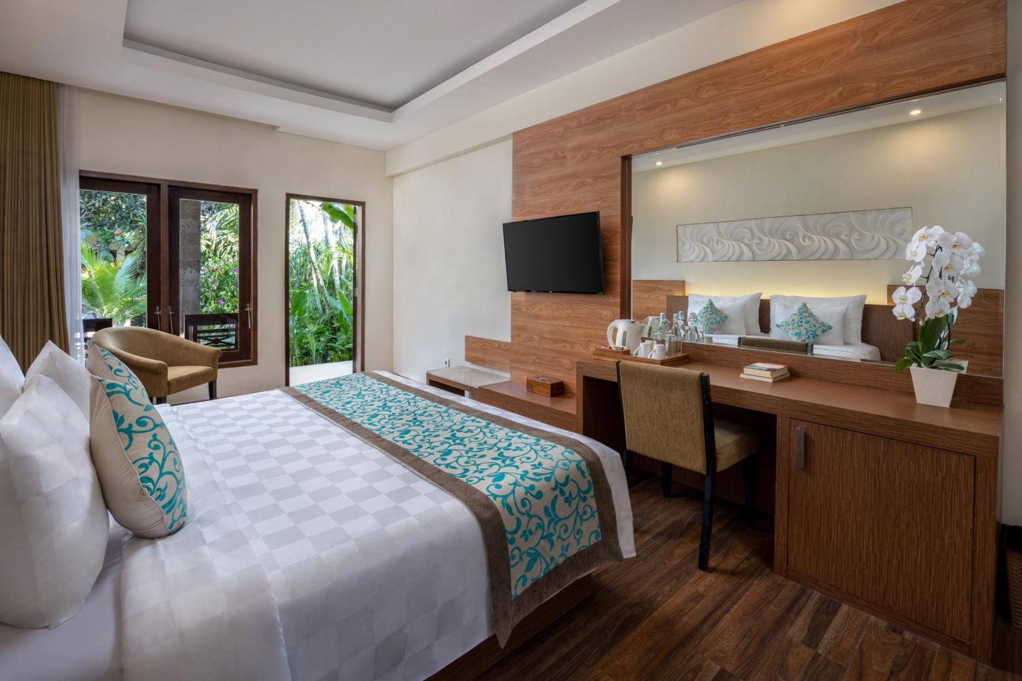 Adhi Jaya Hotel Кута Екстериор снимка