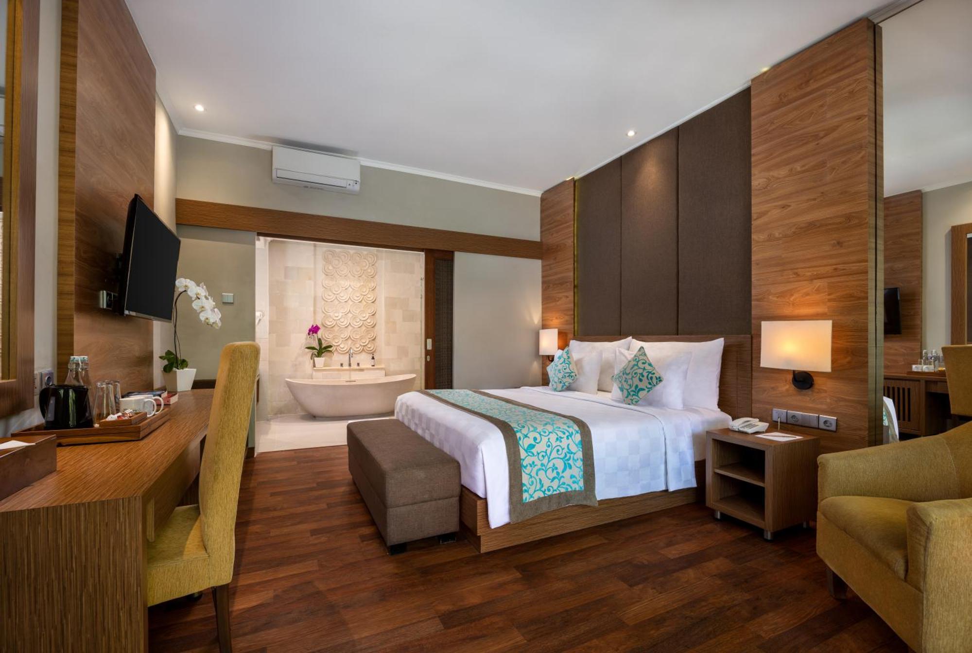 Adhi Jaya Hotel Кута Екстериор снимка