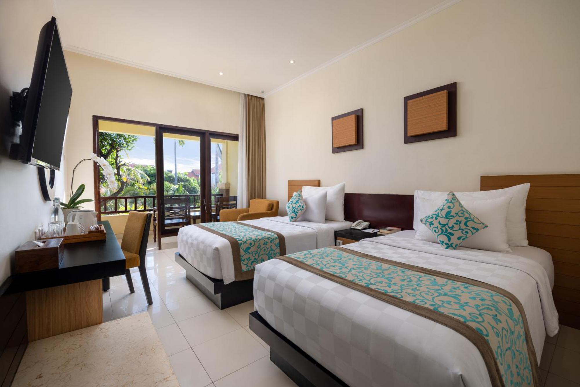 Adhi Jaya Hotel Кута Екстериор снимка
