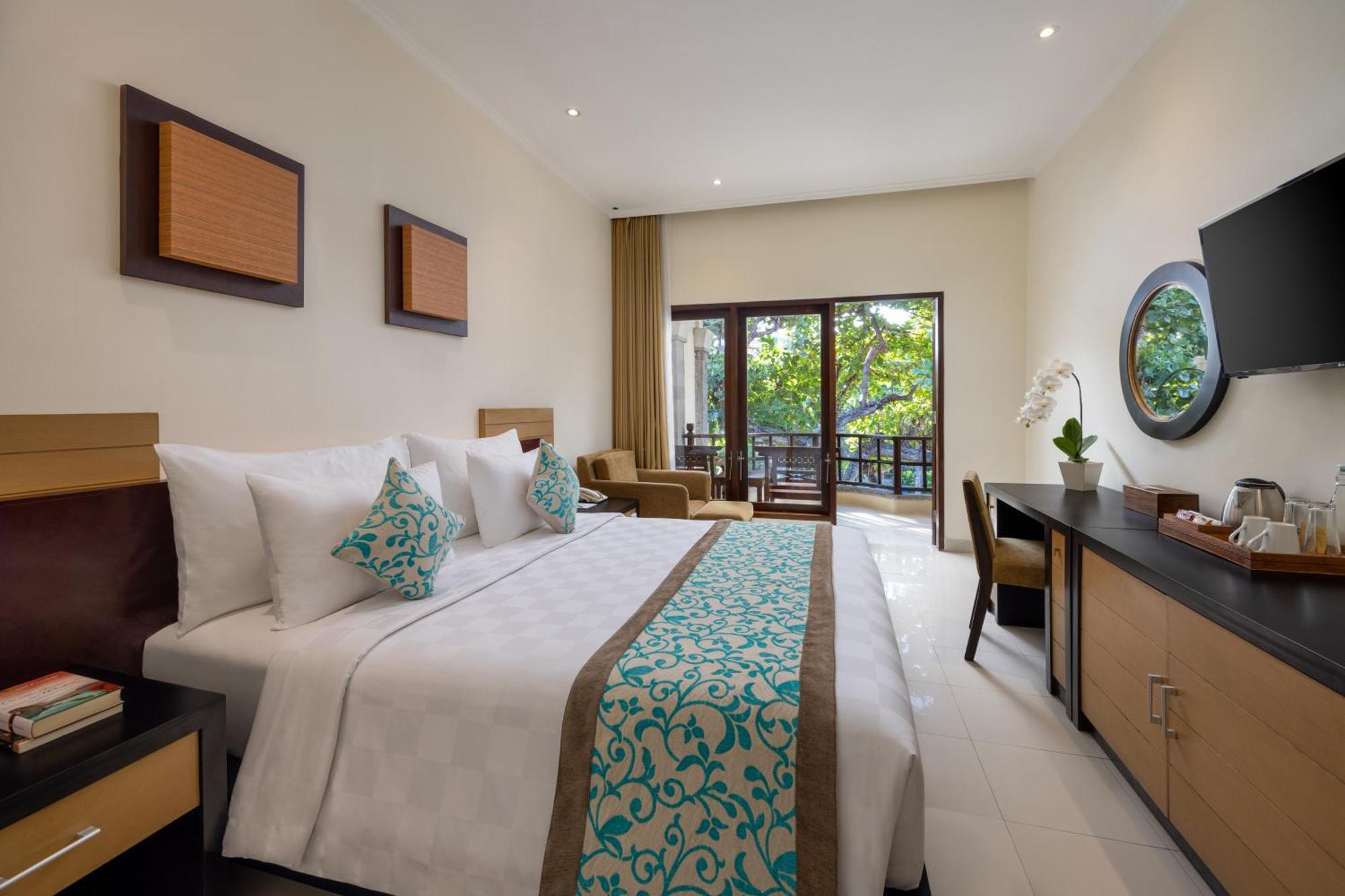Adhi Jaya Hotel Кута Екстериор снимка